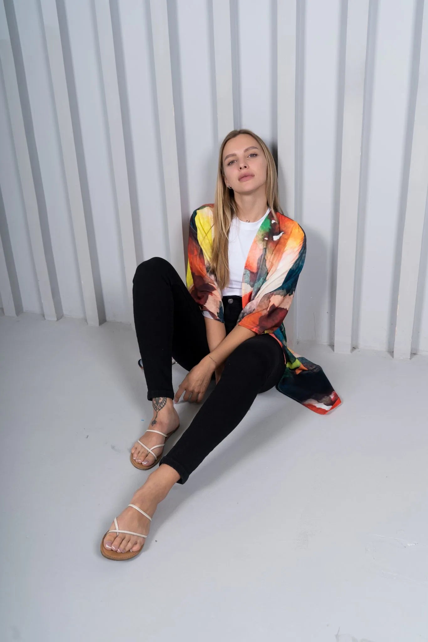 Enigma Abstract Print Multicolor Short Kimono