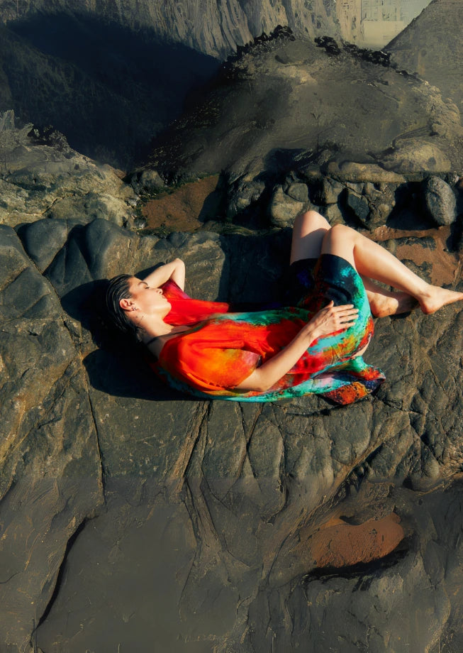 Roar Abstract Print Sheer Short kaftan