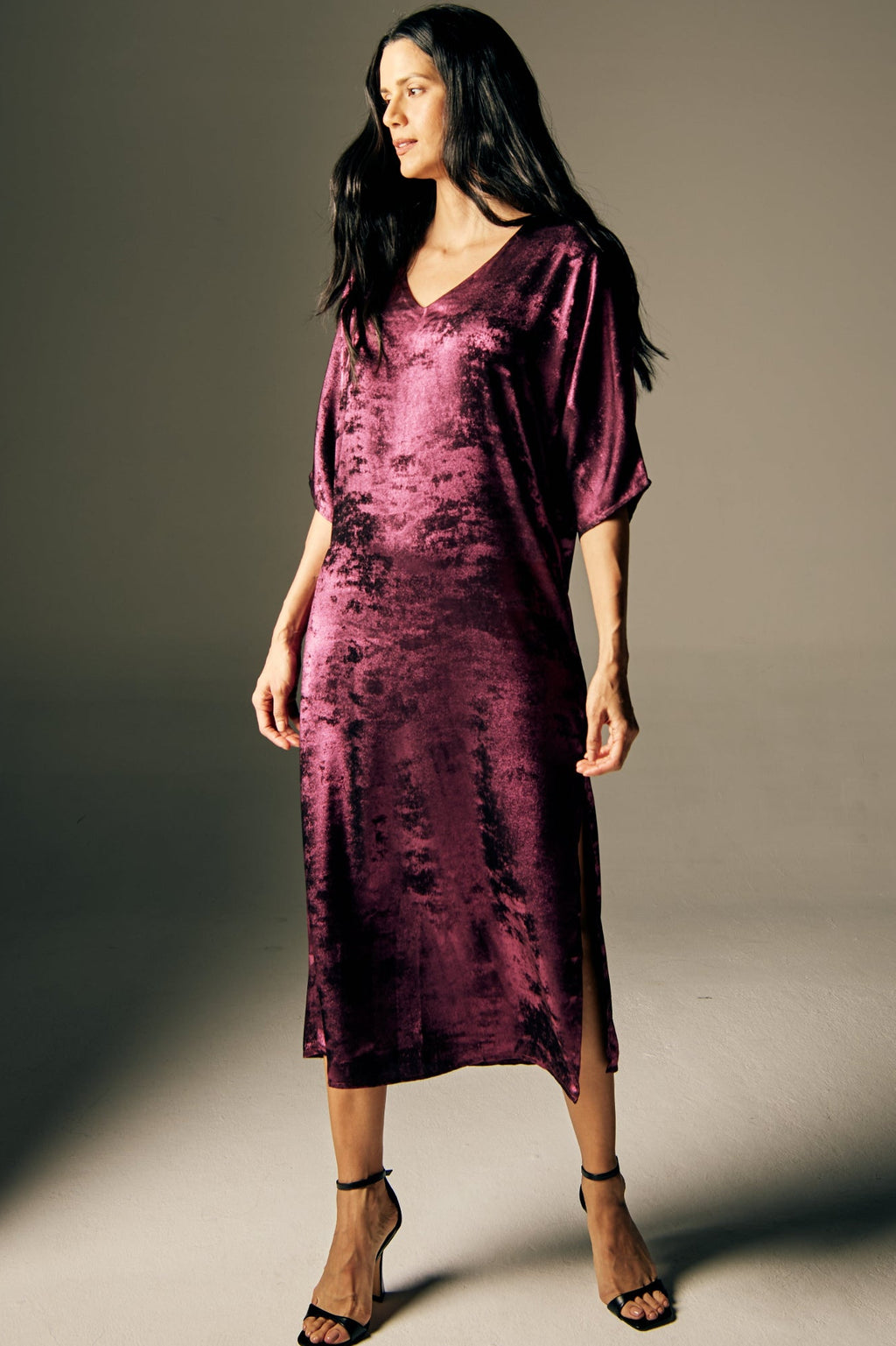 Shadow of Sequin Shimmer Magenta Purple Long Kaftan with Side Slit