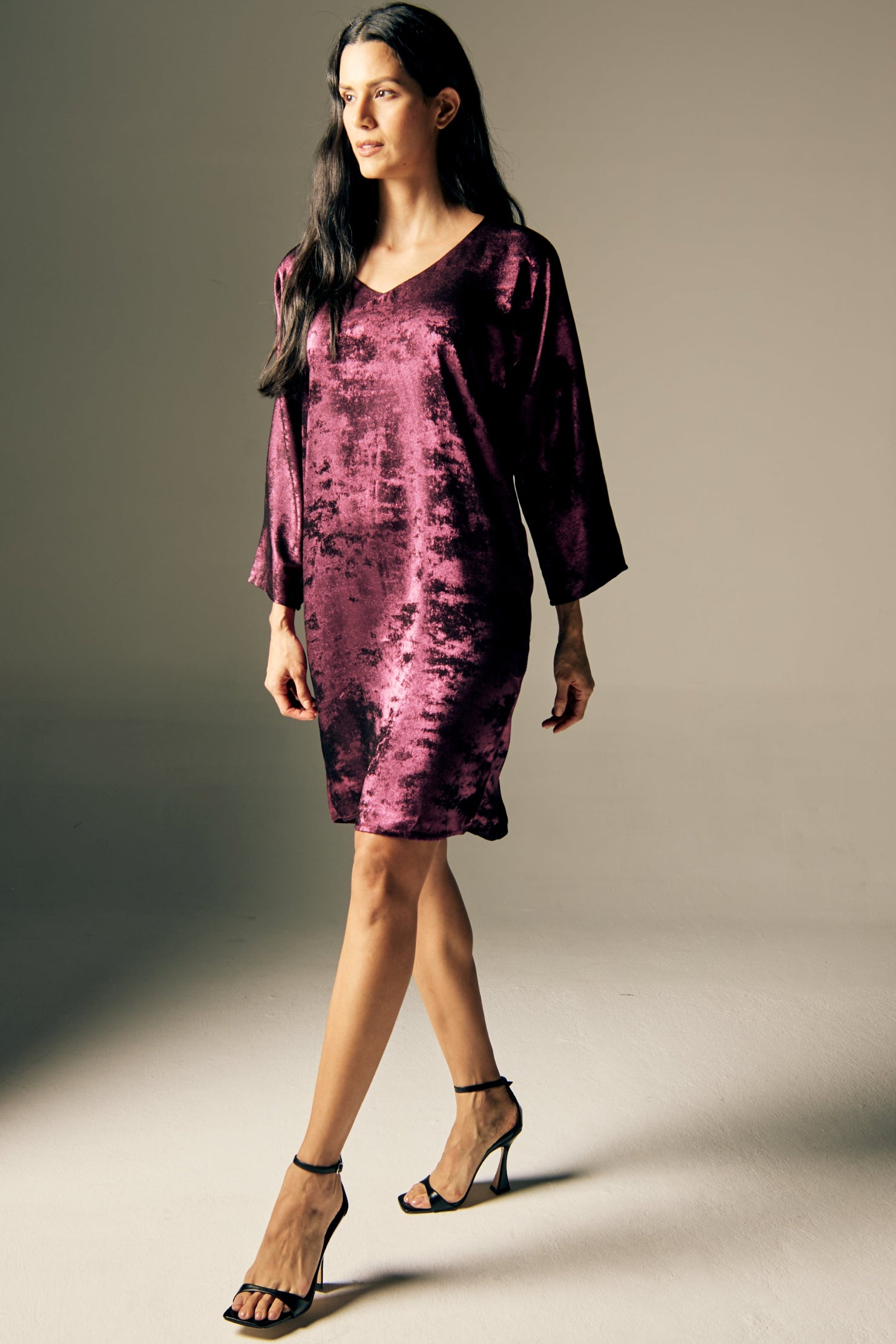 Shadow of Sequin Shimmer Magenta Purple Short Kaftan Dress