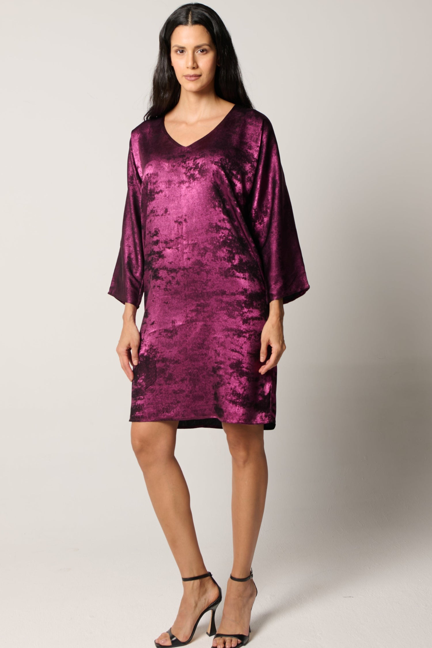 short kaftan dress dubai Luxury silk resort wear for Dubai holidays Lindsey Brown