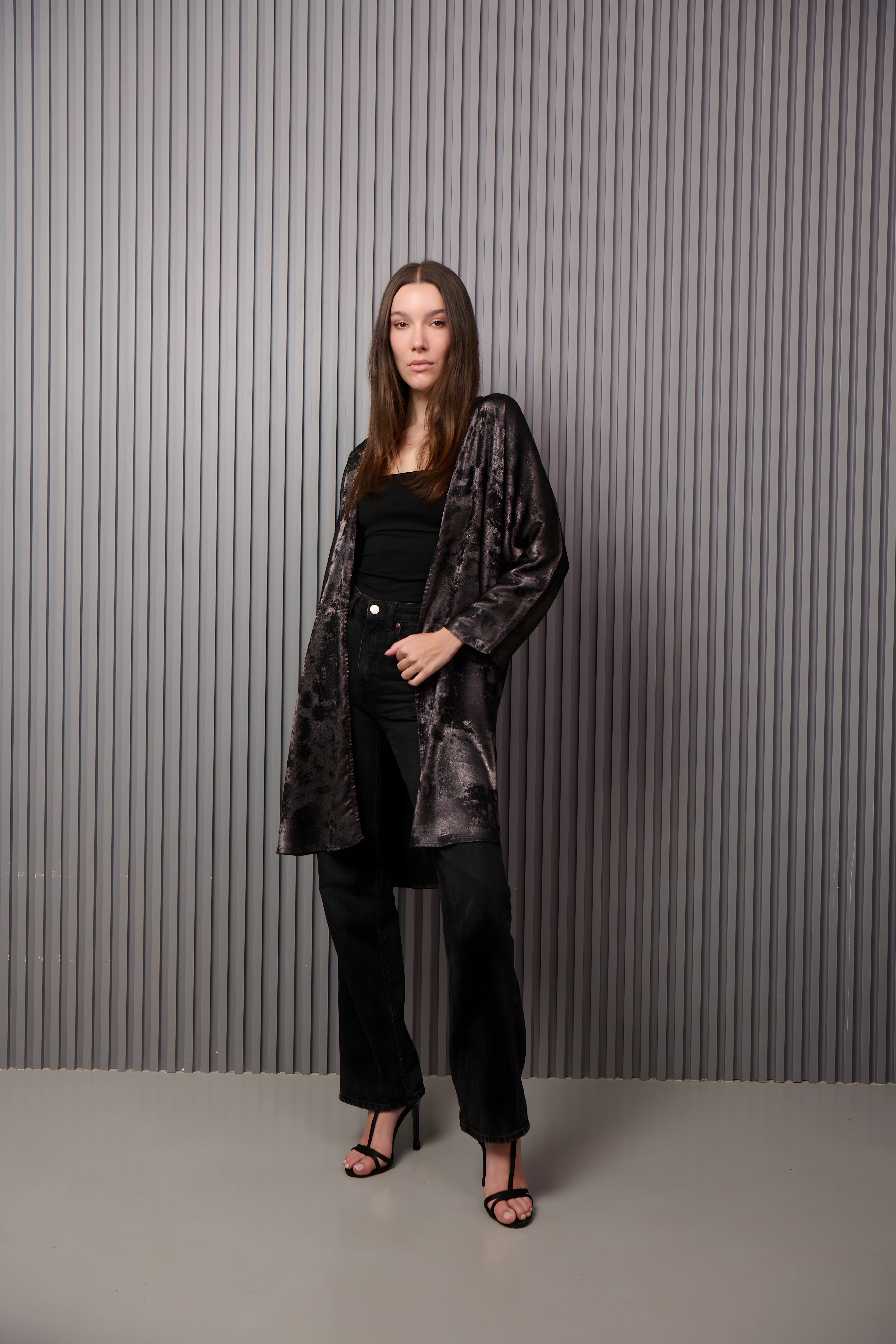 Shadow of Sequin Shimmer Black Short Kimono