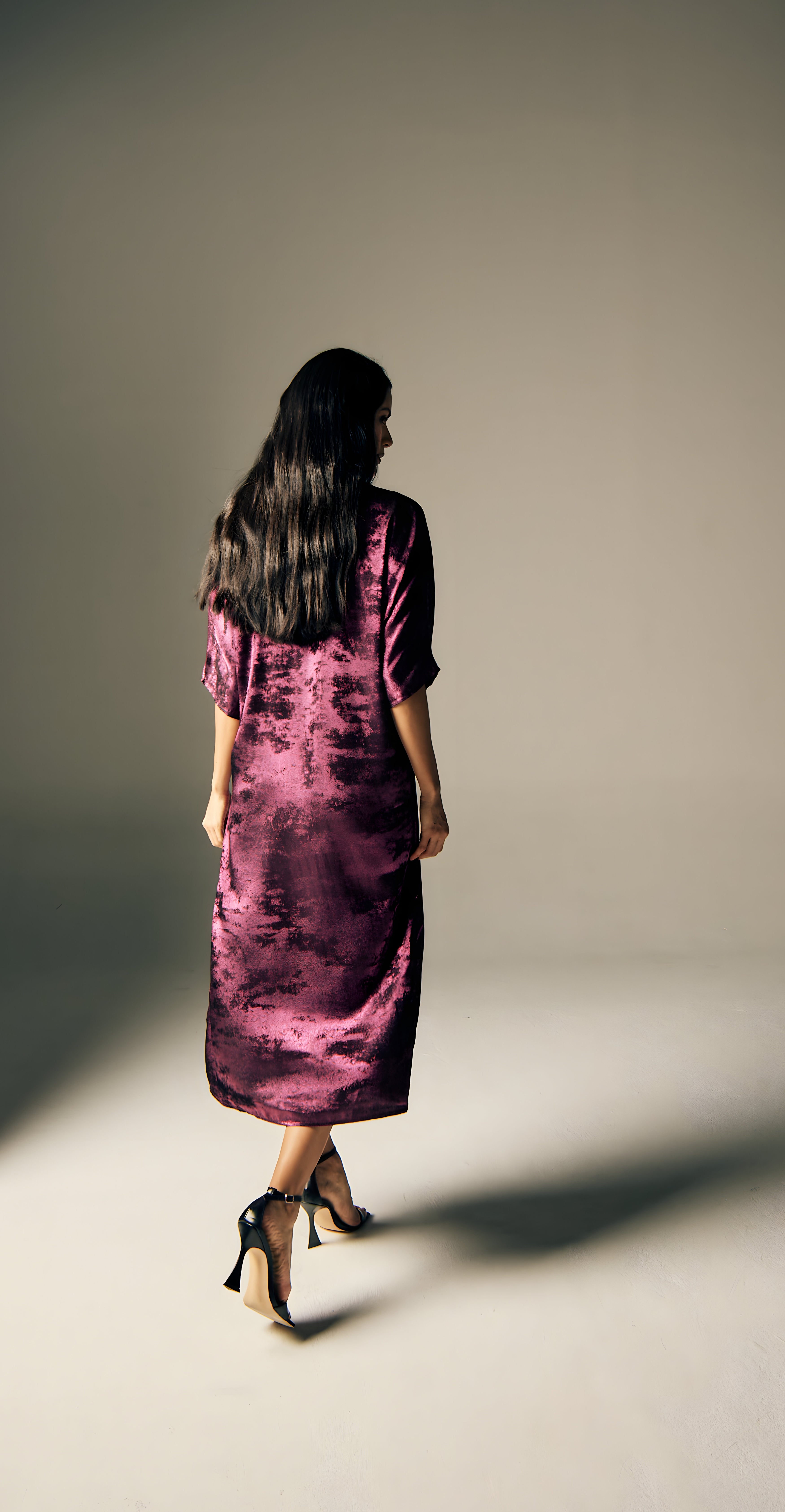 Shadow of Sequin Shimmer Magenta Purple Long Kaftan with Side Slit