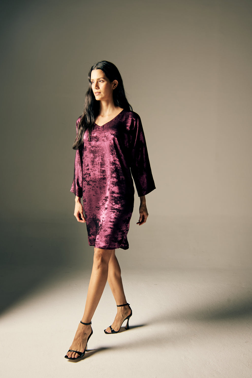 Shadow of Sequin Shimmer Magenta Purple Short Kaftan Dress