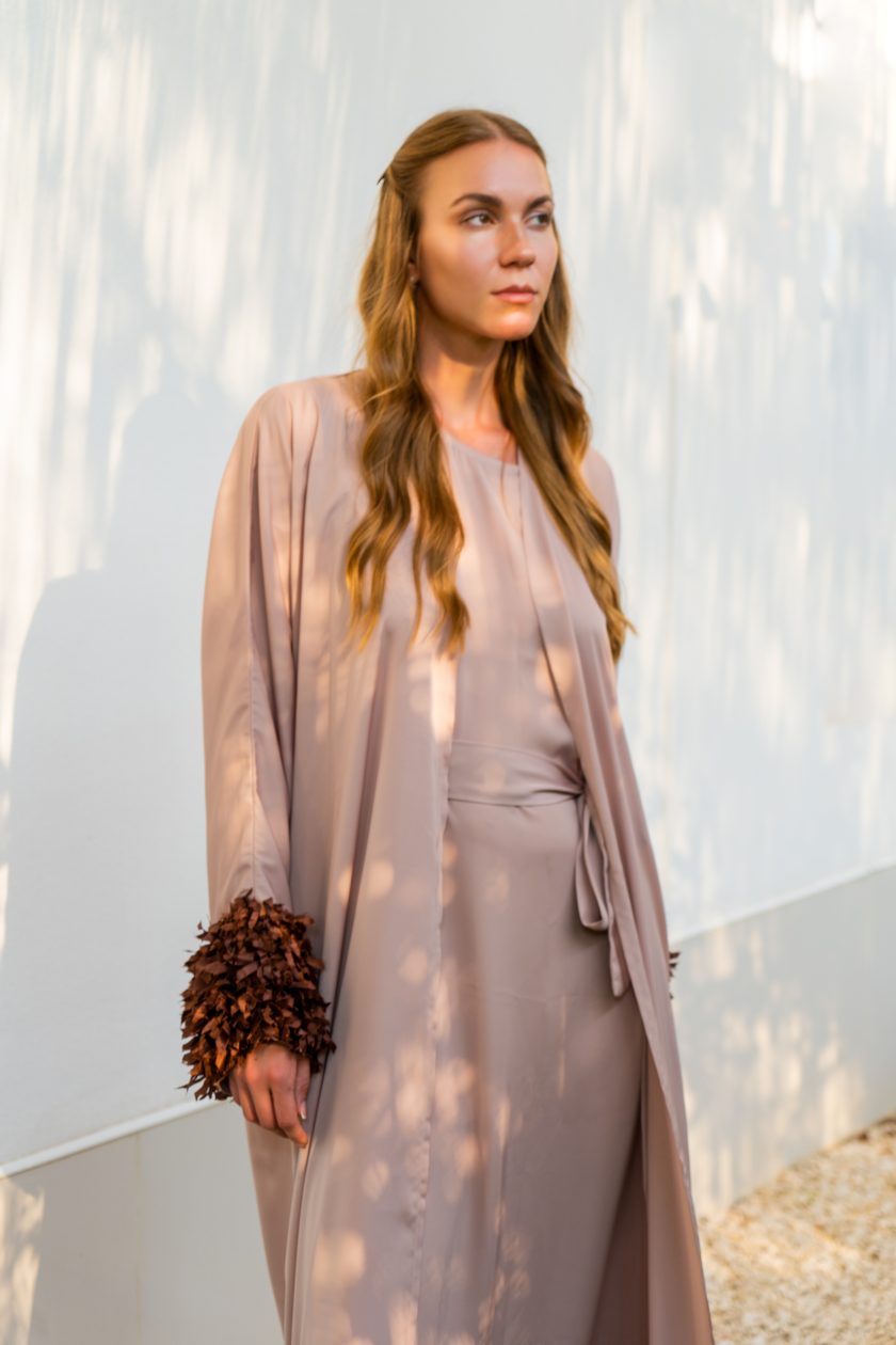 Sleek Signature Long Kimono With Inner Dress - Image 3