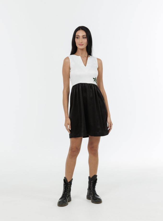 Pristine Sleeveless Pleated Mini Dress With Embroidery Detail-1
